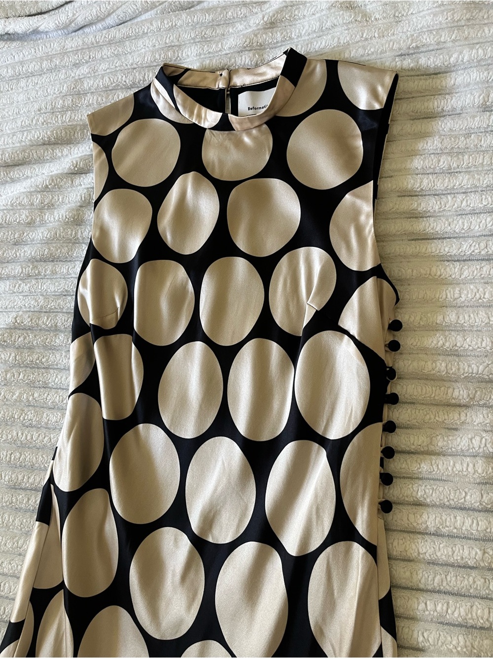Reformation Yian Silk Dress in Full Moon Dot - Picture 6 of 10